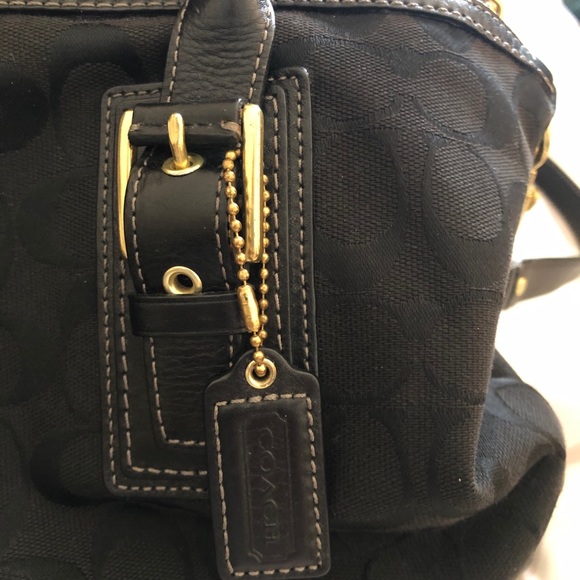 Coach Hampton Signature Bag in black. - Picture 6 of 8